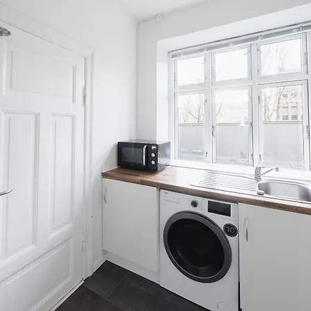 Apartment 2-bed In A Cosy Area In Norrebro