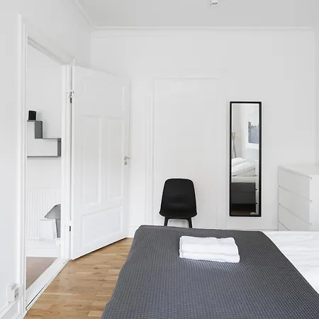 2-bed In A Cosy Area In Norrebro Apartment *